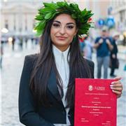 Studentessa universitaria in psicologia, insegnante di ripetizioni pomeridiana. Livello B2.2 di inglese e B1 di spagnolo